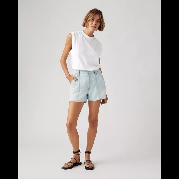 NWT Levi's Luxury Trip Short in Light Wash Linen Cotton Lightweight 27 - Picture 1 of 16